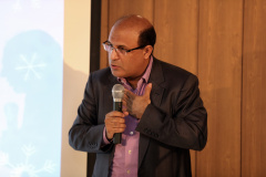 سخنرانی درباره پیشگیری از بیماریهای قلبی عروقی در خانه سلامت شهرداری تهران توسط دکتر اکبر نیک پژوه